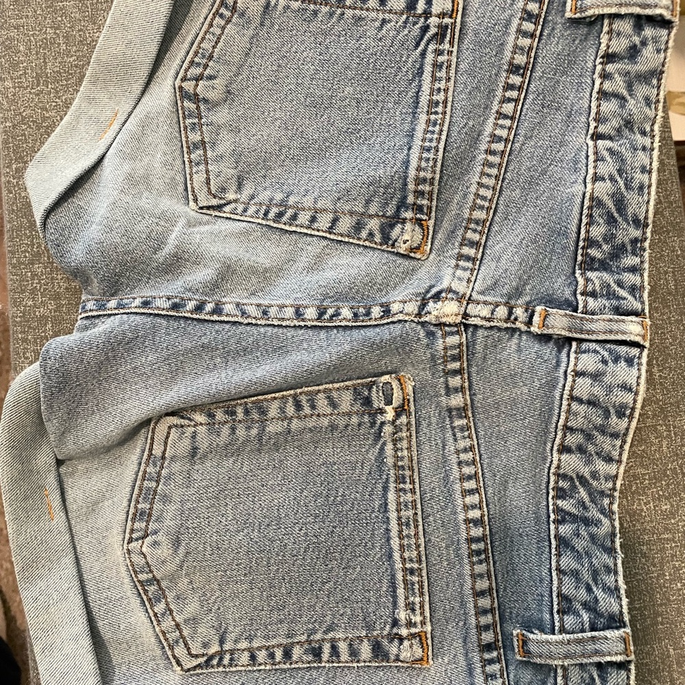 GAP Denim Shorts with Distressed Look and Golden Stitching
